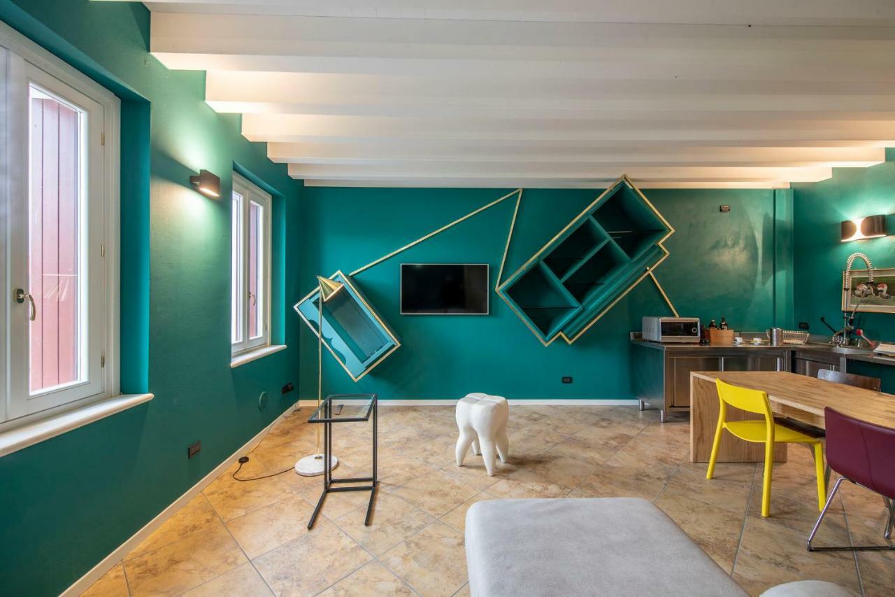 Designcontrodesign Villa Десенцано дел Гарда Екстериор снимка